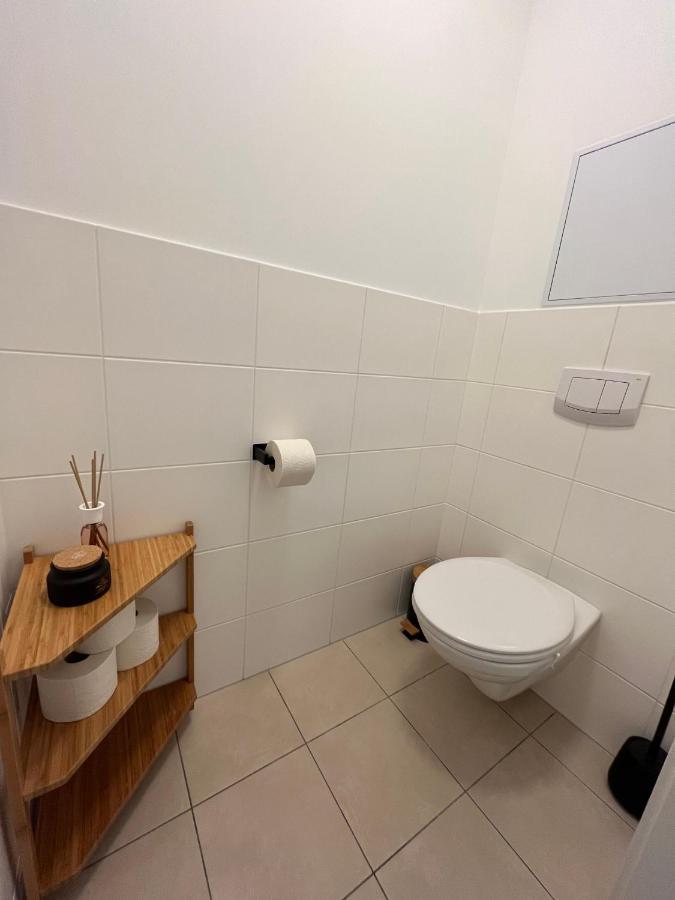 Penthouse Near Station With Free Parking * Wenen