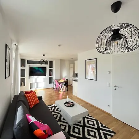 Penthouse Near Central Station With Free Parking Wenen Buitenkant foto