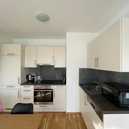 Penthouse Near Central Station With Free Parking Wenen Buitenkant foto