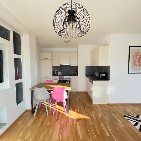 Penthouse Near Central Station With Free Parking Wenen Buitenkant foto
