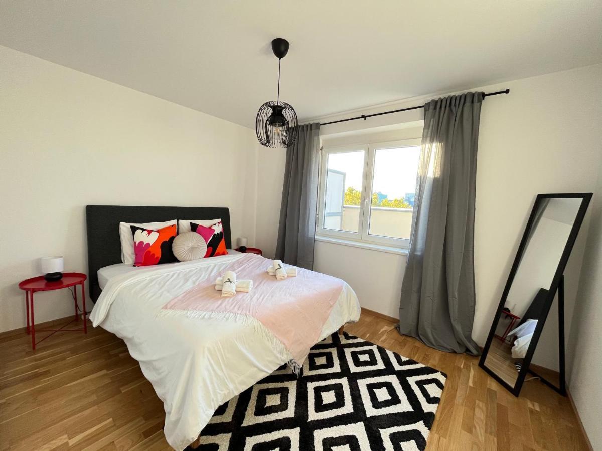 Penthouse Near Station With Free Parking Apartmán Vídeň